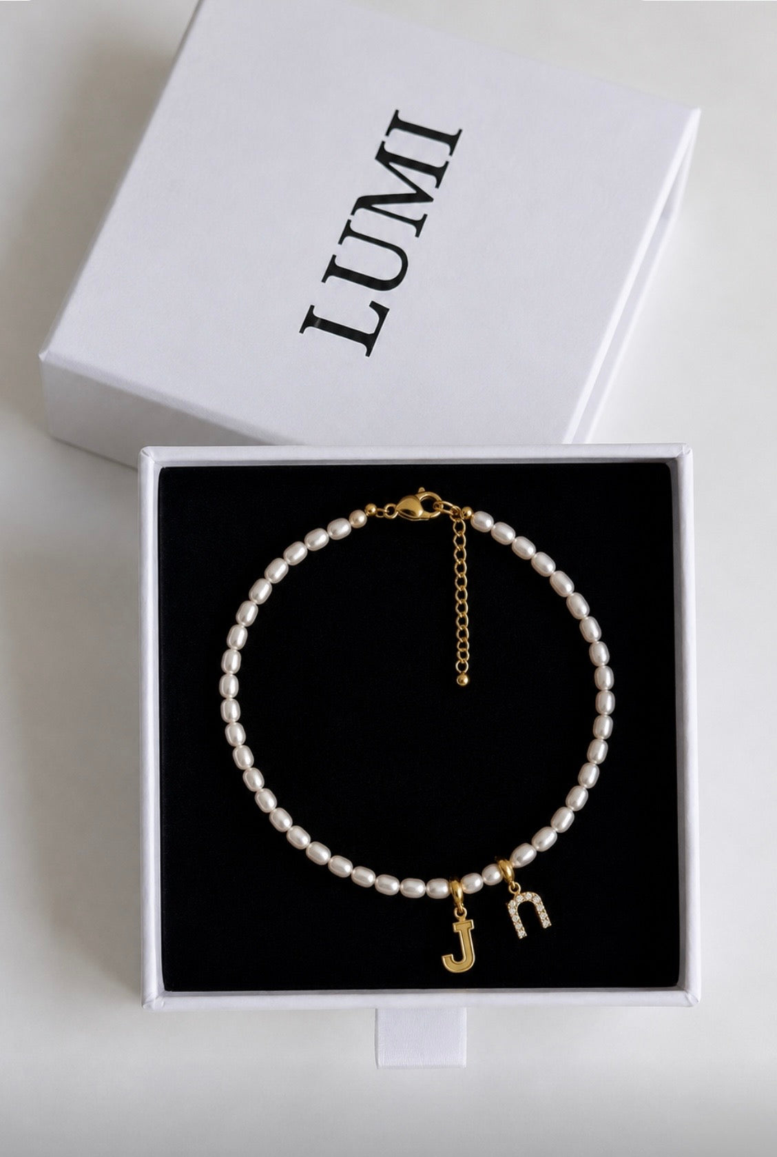 Pearl Initial Necklace – Personalized Bridal & Wedding Gift